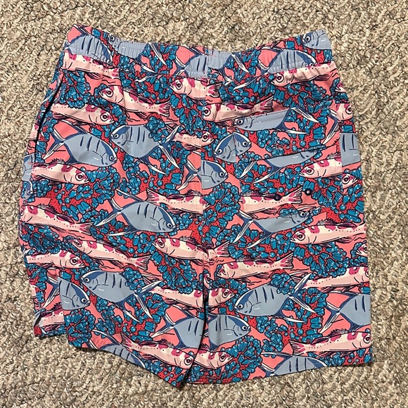 Vineyard Vines Pink and Blue Fish Print Shorts - Picture 4 of 4